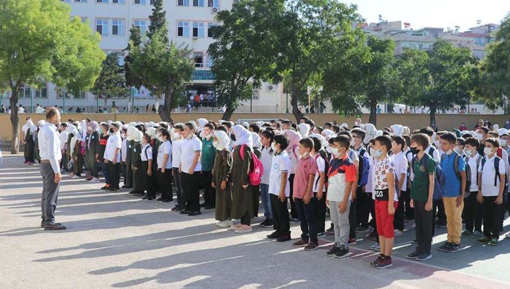 19 milyon öğrenci bugün dersbaşı yaptı