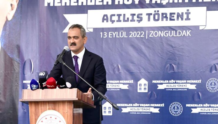 Bakan Özer: Usta öğreticilerimizin ücretleri 7 bin 500 TL’ye çıkarıldı