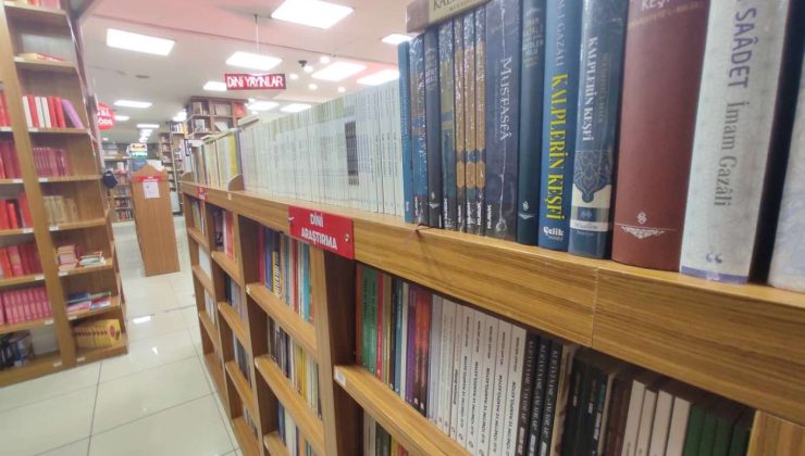 Eğitimci Bilir: Sosyal medya kitap okumaya engel değildir