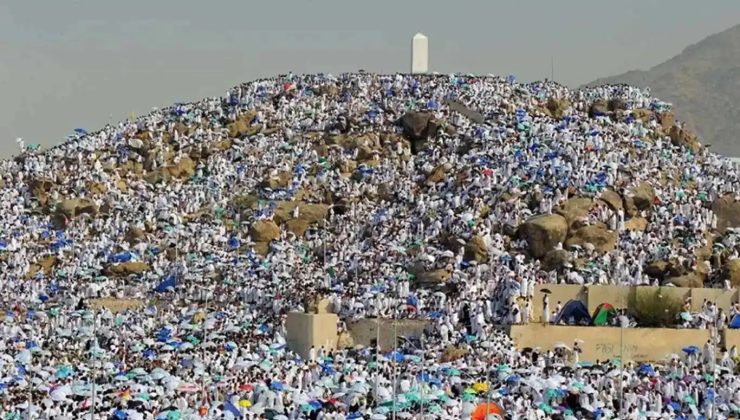 Hac mevsiminde hayatını kaybeden hacıların sayısı 1300’ü aştı