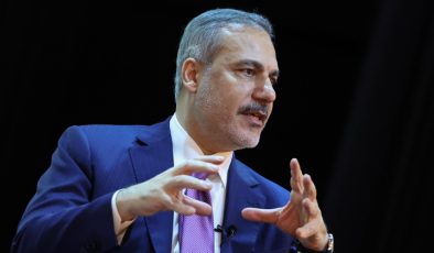 Bakan Fidan mevkidaşları ile görüştü