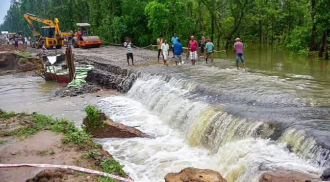 Hindistan’da yaşanan selde 44 kişi öldü
