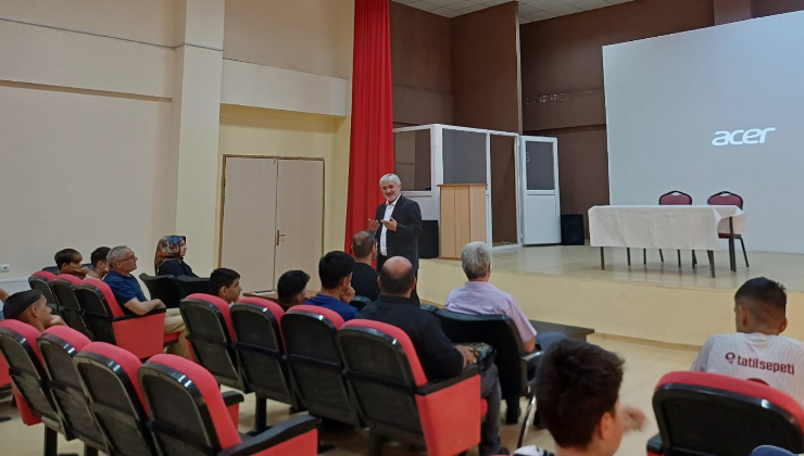 “Peygamberimiz ve Aile Ahlakı” semineri gerçekleştirildi
