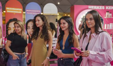 Hande Soral, Helin Kandemir ve Melis Minkari U Care Fest’te Buluştu