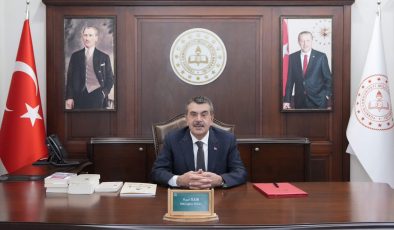 Bakan Tekin’den Öğretmenler Günü mesajı