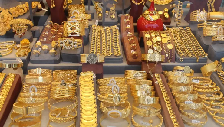 Altın Rekor Üstüne Rekor Kırıyor: Gümüş Tarihi Zirvede