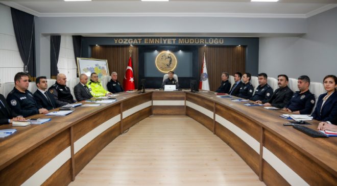Yozgat Emniyeti’nde Genel Değerlendirme Toplantısı: Yılbaşı ve Asayiş Tedbirleri Masaya Yatırıldı